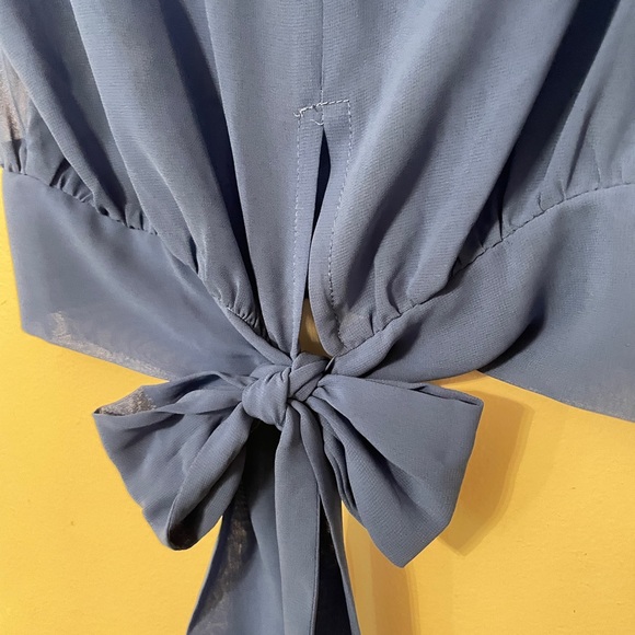 EUC Sheer Crop Dressy Top Size Small - Picture 4 of 7